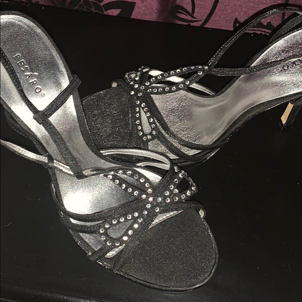 Black formal shoes with rhinestone